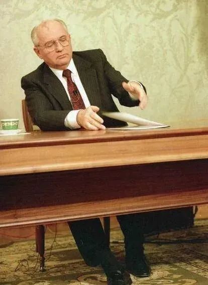 戈尔巴乔夫下台后无权无势 晚年生活得怎样 说出来你别不信 腾讯新闻