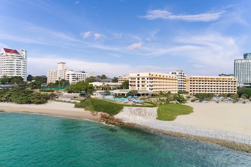 毒贩|四个轮胎全被警察打爆，毒贩开着只剩轮毂的车逃亡15公里后被捕