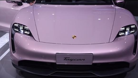 保时捷taycan的这个粉色,车友:接替718成为小姐姐们的最爱!