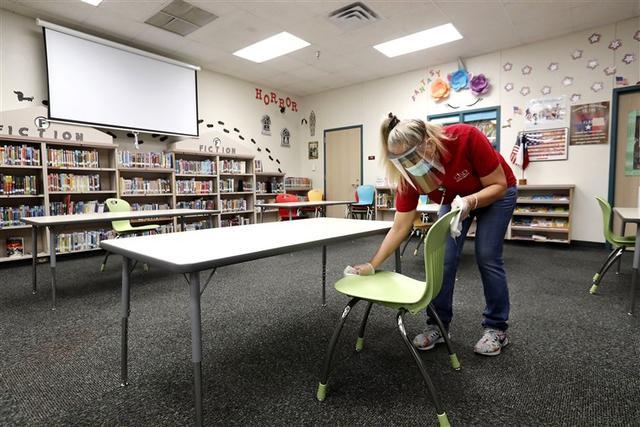 比尔·盖茨|比尔·盖茨支持特朗普政府9月全面开学计划，称“好处大于成本”