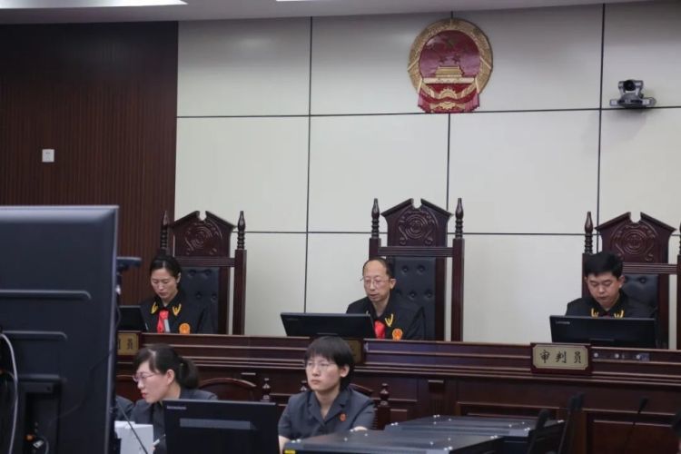 青岛即墨北安街道办原财政所负责人王风昭受审