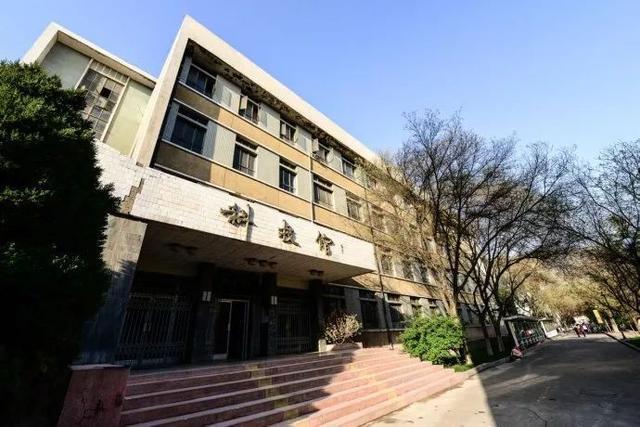甘肃兰州2020高考西北师大附中创佳绩5人名列全省文理前3强
