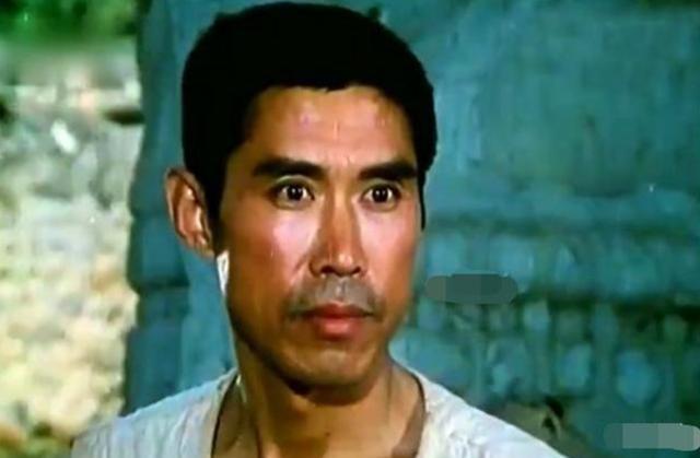武术大师李俊峰,因演《武林志》走红,如今82岁显得比57岁李连杰还年轻