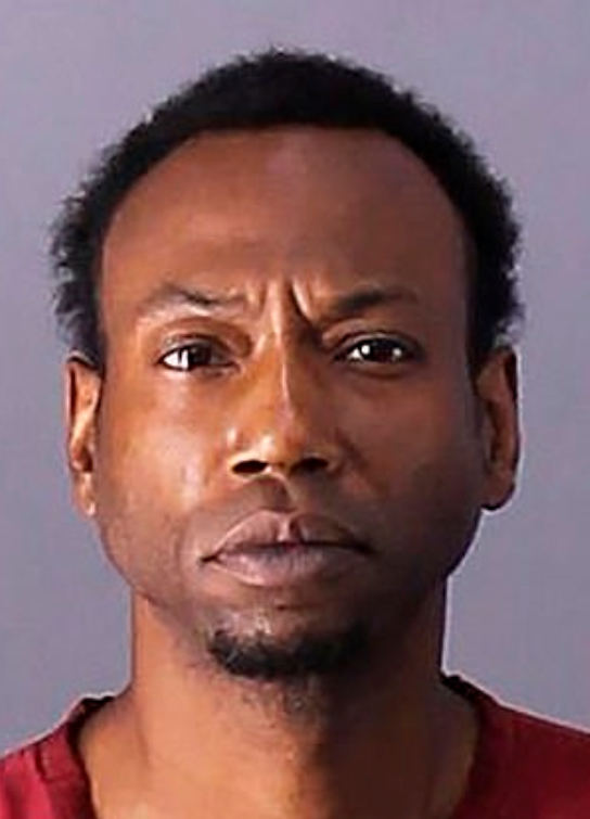 卡米尔·麦金尼|3岁女孩被陌生人带走后死在垃圾箱，体内含大量冰毒和镇静剂