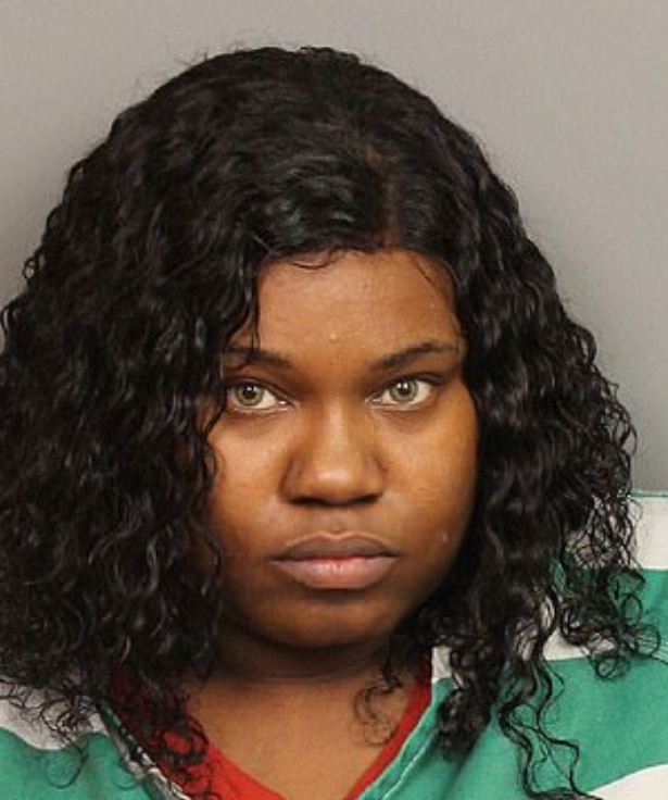 卡米尔·麦金尼|3岁女孩被陌生人带走后死在垃圾箱，体内含大量冰毒和镇静剂