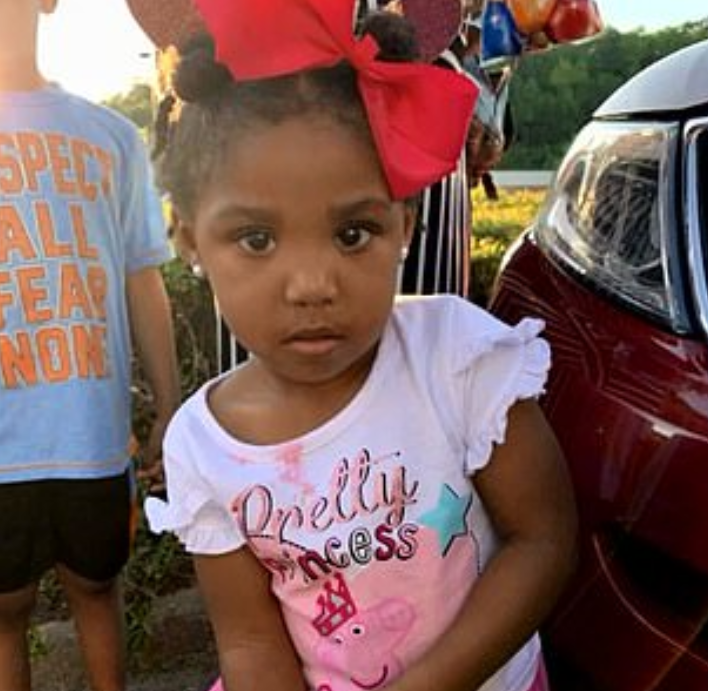 卡米尔·麦金尼|3岁女孩被陌生人带走后死在垃圾箱，体内含大量冰毒和镇静剂