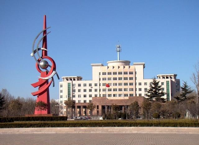 分数不高又想报考师范类院校?山东省内有三所本科学院适合中等生报考