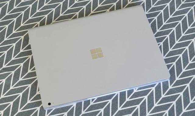 围观 微软surface Book 3评测 超骇的芯片但设计一成不变 腾讯新闻