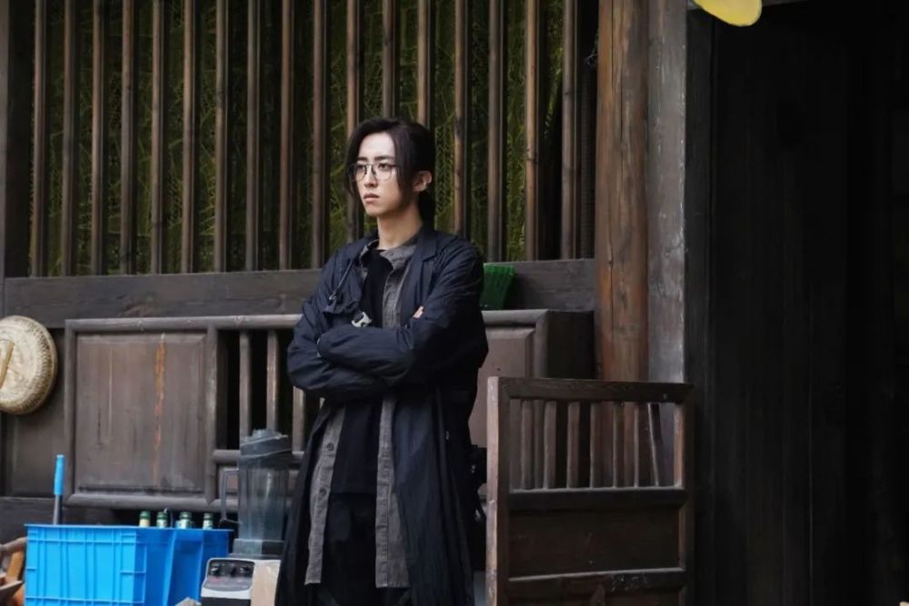 吧~中国内地男演员,代表作:《重启之极海听雷》《沙海》等刘畅该剧