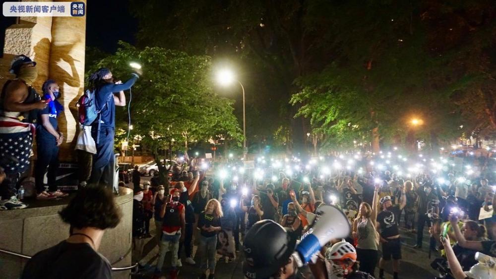 波特兰|联邦执法人员分阶段撤离 波特兰抗议和平进行