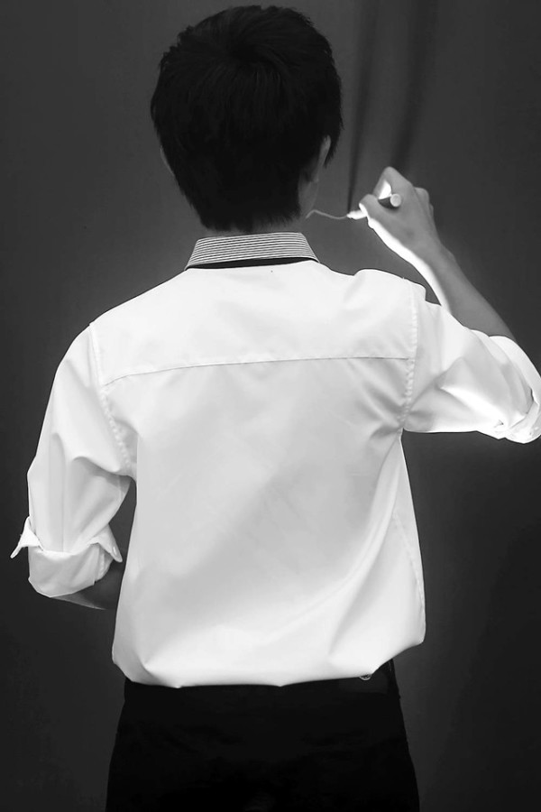 心理学你最想拥抱哪位男生的后背测你今生会栽在哪种男生手上