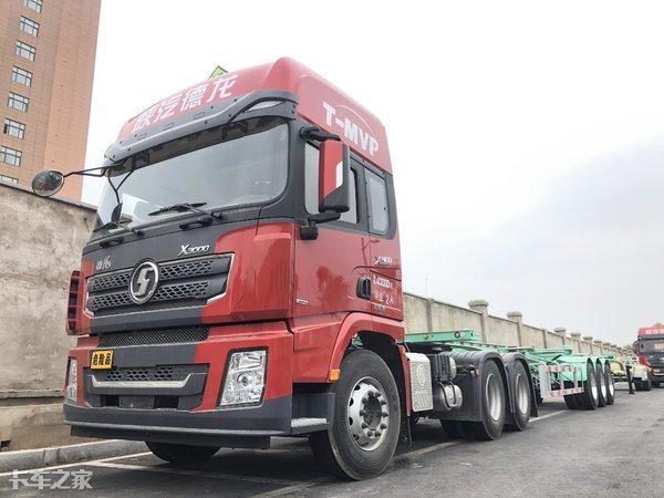 陕汽德龙x3000牵引车新国标半挂车这配置运输危化品够安全吗