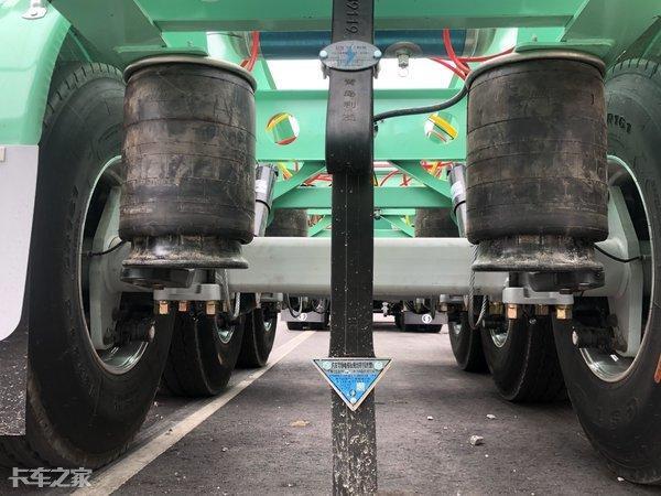 陕汽德龙x3000牵引车 新国标半挂车,这配置运输危化品够安全吗?_腾讯