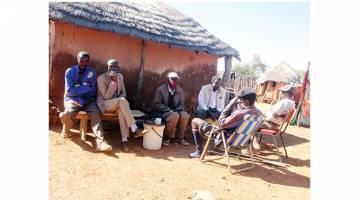 津巴布韦_社会|津巴布韦99岁老妇在葬礼上两次“复活”，差点被活埋