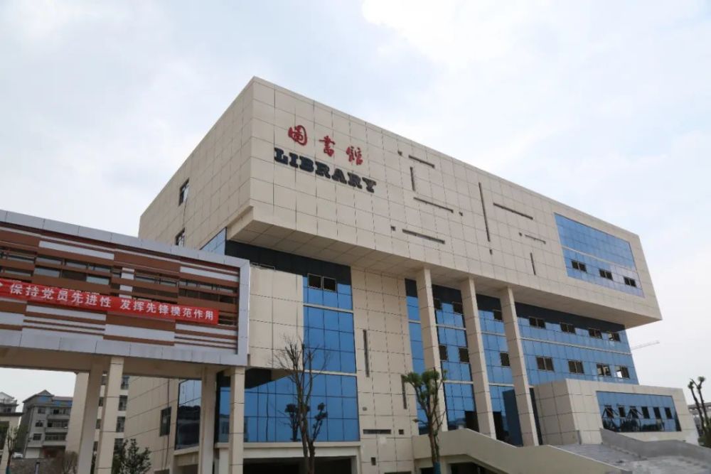 振奋奉新这所新学校即将开学新招108个班学生5400人