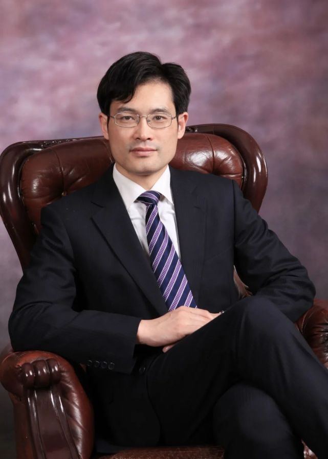 李鹤成为医学而生