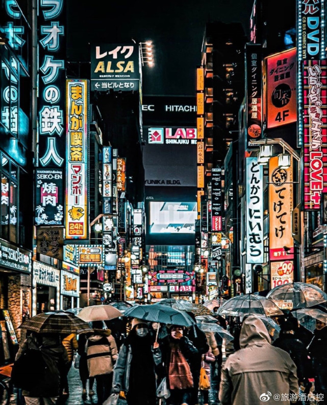 带你打卡 迷失东京 取景地 新宿 迷失东京 东京 东口 新宿站 西口 新宿