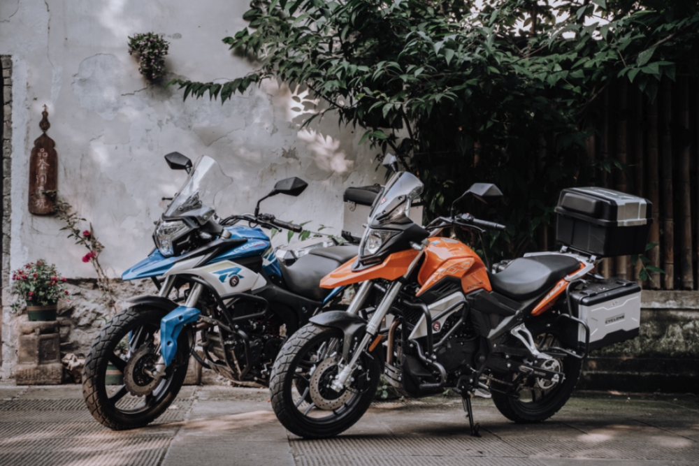 配abs的2021款赛科龙rx1s迎来六项升级