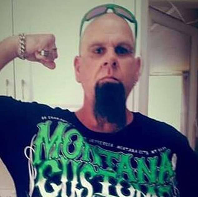 韦恩·威廉·唐宁|澳洲男子6秒钟把孙子摇死，称只是想哄他睡觉，认罪后获刑七年半