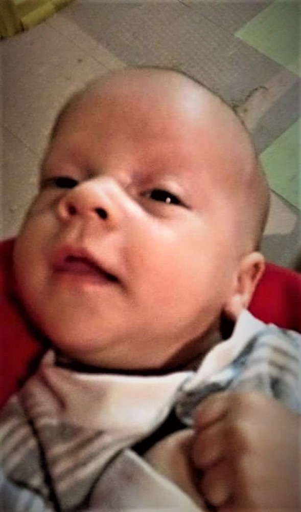 韦恩·威廉·唐宁|澳洲男子6秒钟把孙子摇死，称只是想哄他睡觉，认罪后获刑七年半