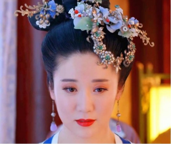 41岁张彤太佛系和章子怡同班却没野心当配角25年