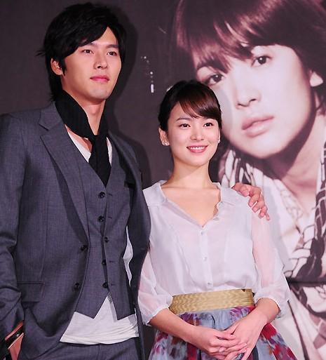 宋慧乔玄彬世纪复合路人偶遇两人约会散步网友扒出细节太甜