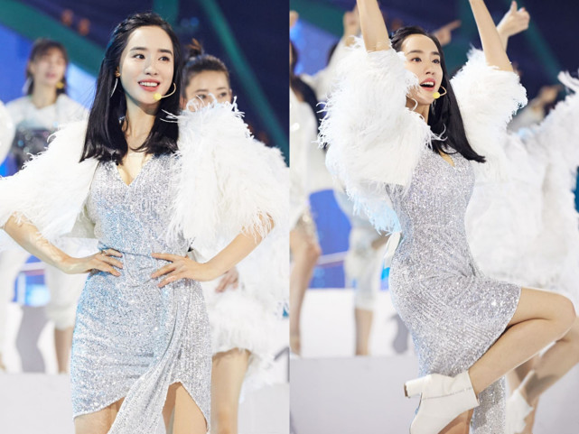 一直以为王智是长得成熟原来她已经是一个37岁的时尚辣妈了