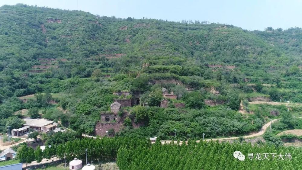 寻龙天下大伟带你去河南省欣赏牛状元府喝形大鹏展翅