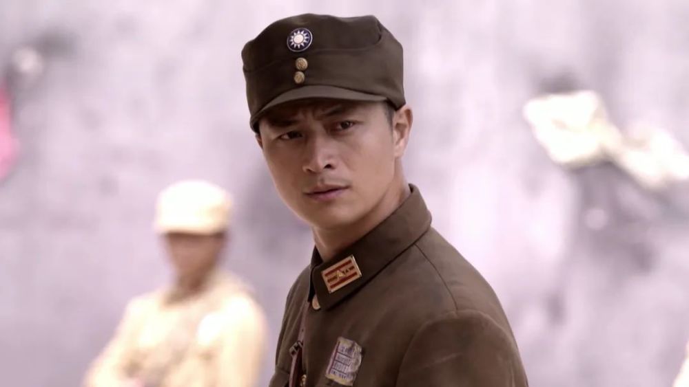 打游击战的姐姐从随波逐流到乘风破浪