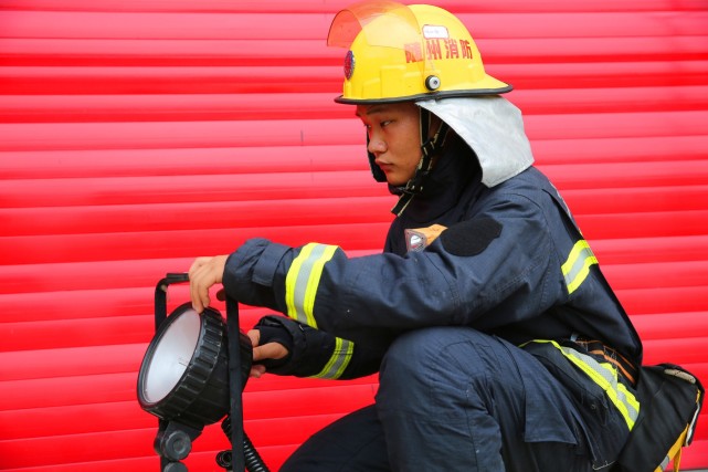 退伍不改男儿本色他高考拿了高分