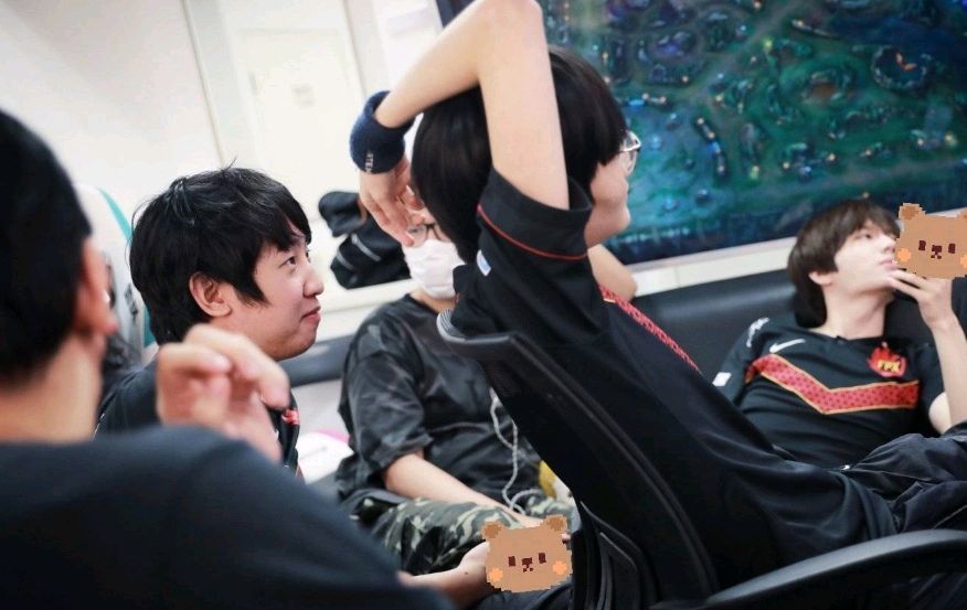 LPL：阿乐要去FPX和RNG试训？季后赛一结束，该上单将前往试训