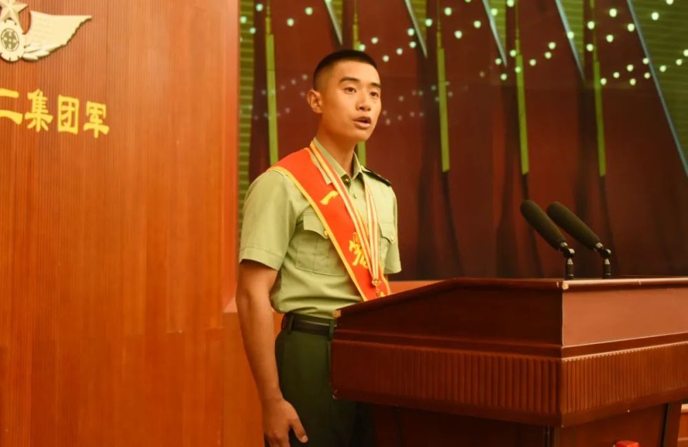 王亮,一等功!_腾讯新闻