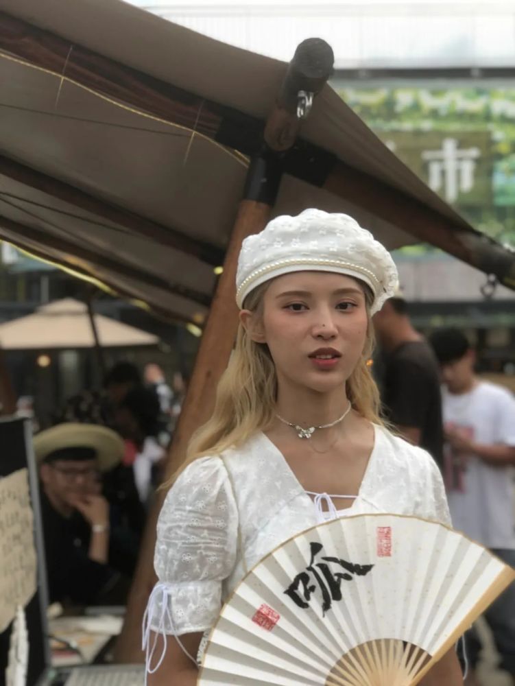 盛夏|盛夏里的一个寻常周末，还是去摆摊吧