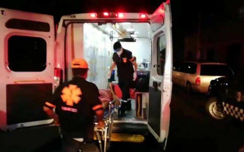 卡特兰|居民发现4岁男孩只穿着短裤的尸体后，将绑走他的男子活活打死