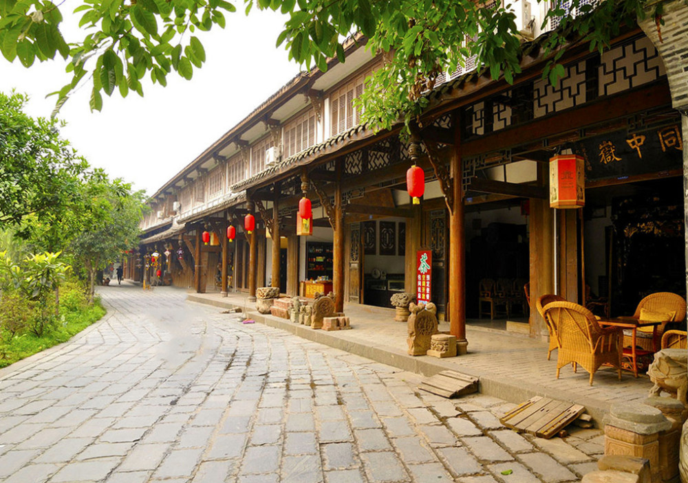 安仁古镇被誉为"千年第一镇",有国内规模最大的地主庄园建筑群_腾讯新