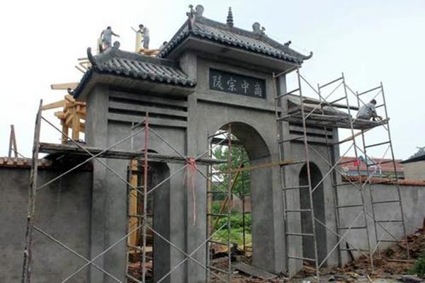 伊尹|西方不明白，中国人为何不受神明摆布？专家：千年前就已经醒悟