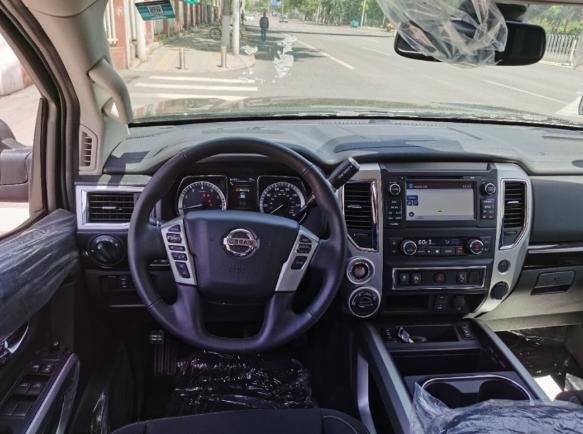 日产泰坦|北京小哥花48万元买到5.6L日产泰坦，验完车后直呼有点不开心