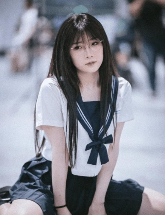 上海漫展jk妹事件拍视频喊保安的女生道歉了错得理直气壮