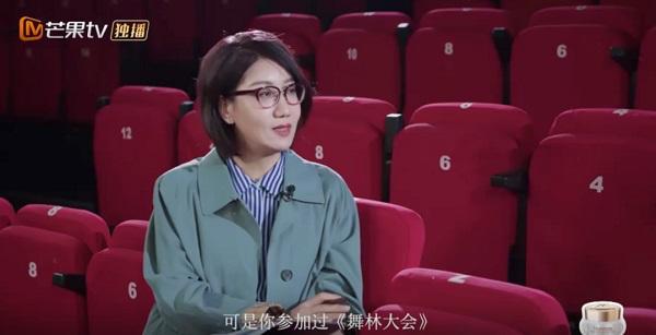 易立竞|易立竞的访谈有多敢问？万茜在她面前翻了车，直言宁静接不到戏