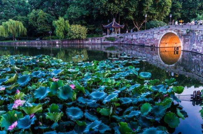 宋词|【诗词鉴赏】 立秋将至，在宋词中欣赏夏天，感受夏天的美丽！