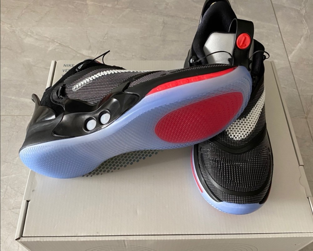 nikeadaptbb二代全是科技感和金钱的味道