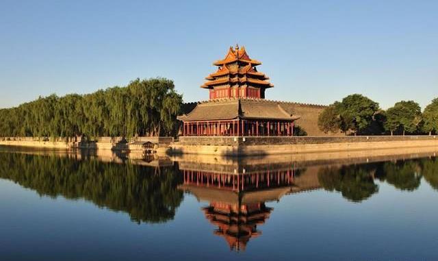 故宫|北京突降暴雨，故宫再现九龙吐水，网友：我们是在一个北京吗？