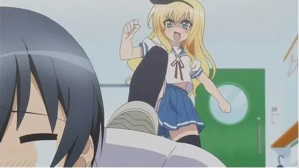 请务必这样对我!盘点动漫中喜欢用脚踩人的美少女