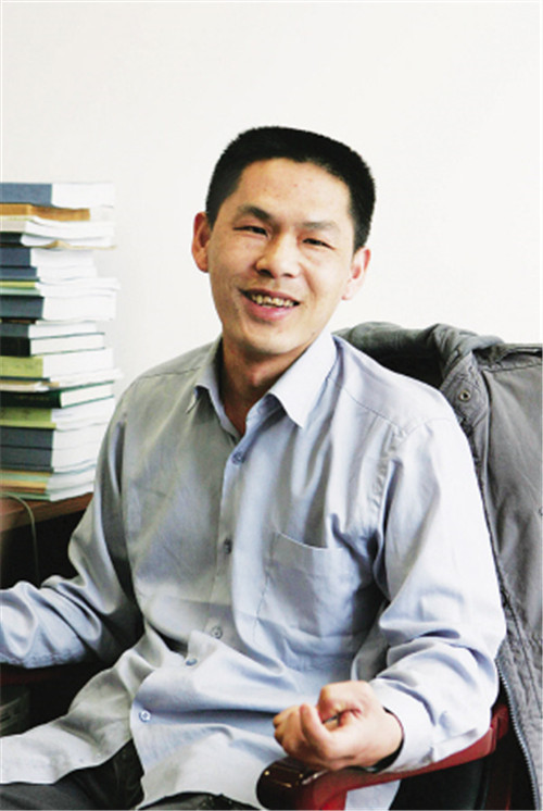 蔡伟|11年前，一个三轮车夫被复旦大学录取为博士，如今他大变模样