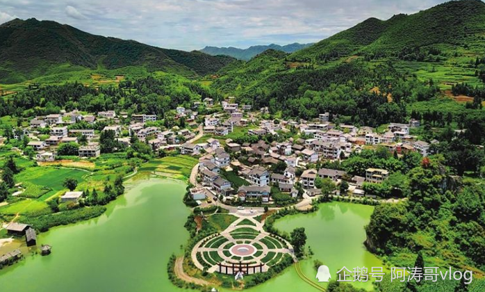 贵州县城人口排名_贵州省第七次人口普查88个市县常住人口排行榜(附榜单)(2)