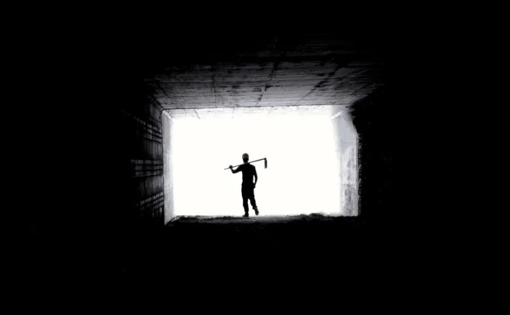 尘肺病|肺里灌满白水泥？7旬大爷呼吸困难，竟是因为年轻时……