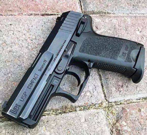 qsz92式9毫米手枪为何后坐力这么大该给我国警察换把好手枪了