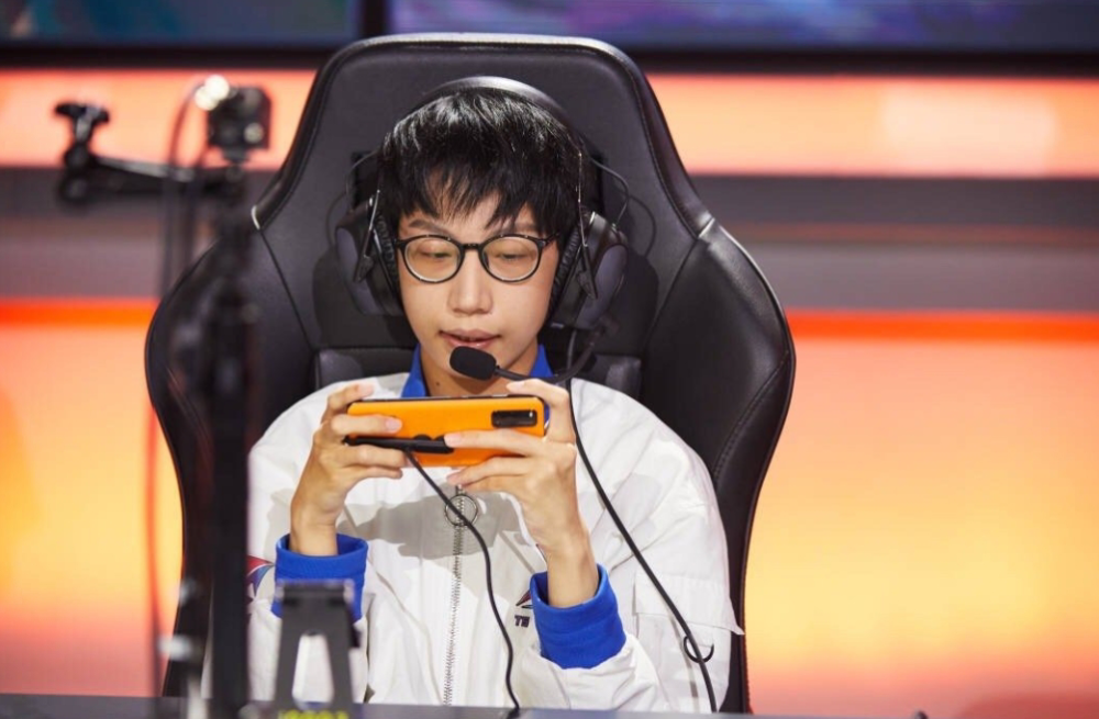 ag张角到底多失败暖阳不客气明示我和教练是朋友关系