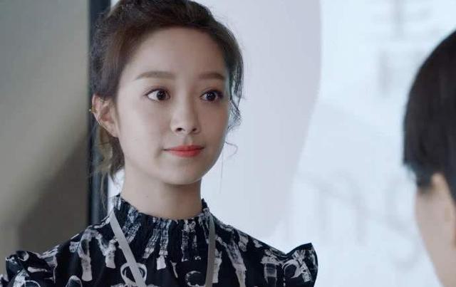 一心上进的好学生,可是背后却总是玩弄小诡计,出演这个角色的是演员徐