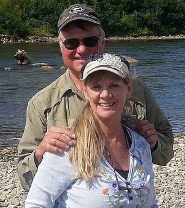 洛丽·伊森伯格|女子与丈夫出游时将其毒杀，曾在不同地点做过周密杀夫计划